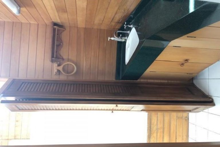 Photo of property in 57 Highland Park Drive, Highland Park, Auckland, 2010