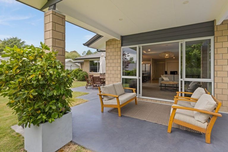 Photo of property in 17 Margaret Avenue, Havelock North, 4130