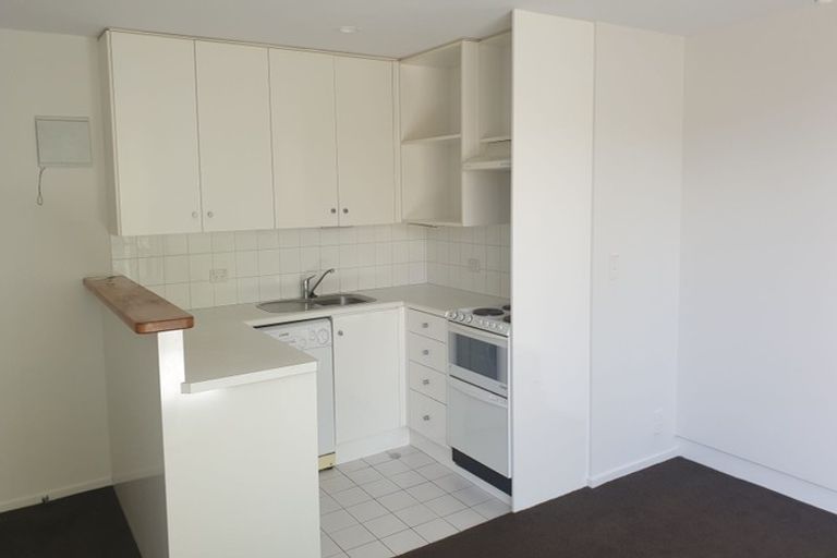 Photo of property in 9/15 Peterborough Street, Christchurch Central, Christchurch, 8013