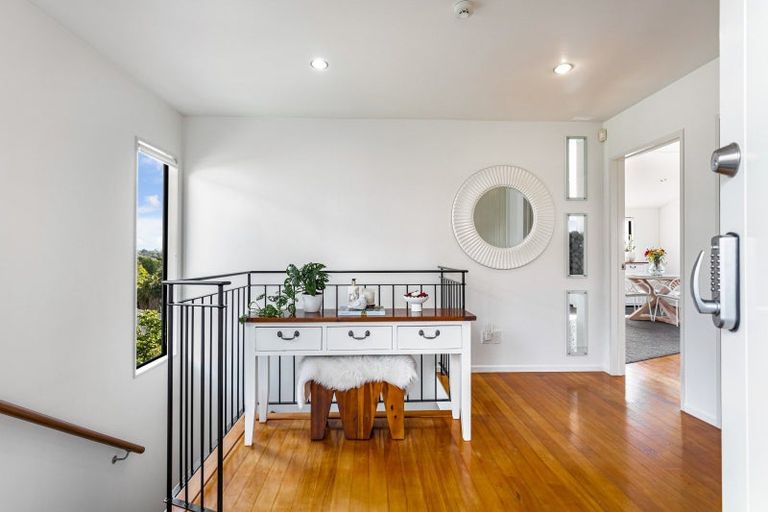 Photo of property in 589f East Coast Road, Browns Bay, Auckland, 0632