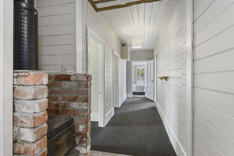 Photo of property in 8 Mcraes Road, Waikari, 7385