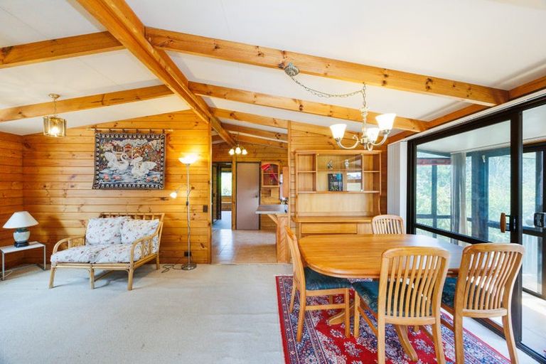 Photo of property in 1 Peter Hall Drive, Kelvin Grove, Palmerston North, 4414