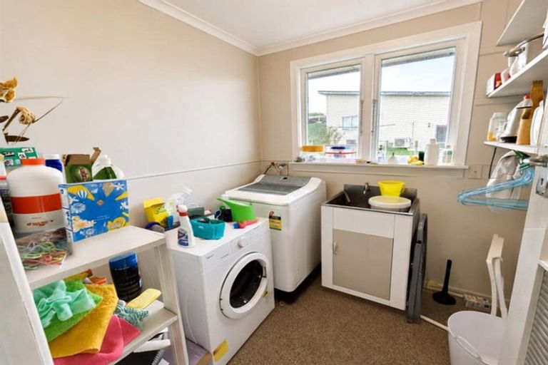 Photo of property in 3 Lowestoft Street, Balclutha, 9230