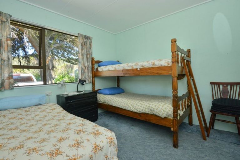 Photo of property in 121 Newcastle Street, Mahia, 4198