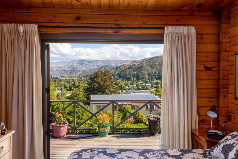 Photo of property in 26 Shields Street, Clyde, 9330