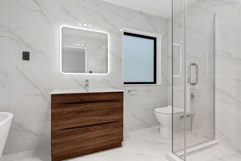 Photo of property in 54a Waimai Avenue, Weymouth, Auckland, 2103