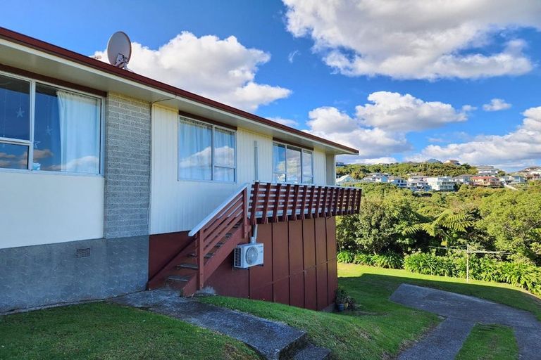 Photo of property in 24 Cedar Street, Maungaraki, Lower Hutt, 5010
