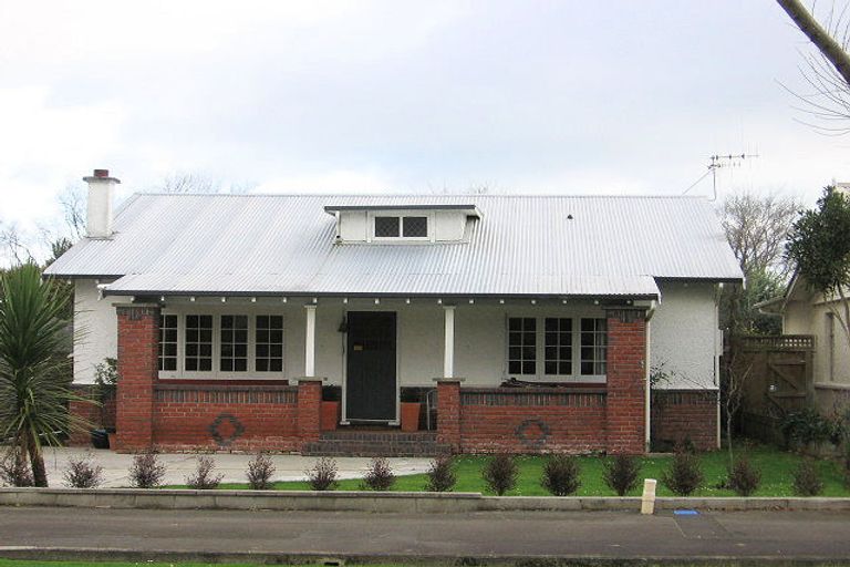 Photo of property in 465 College Street, Hokowhitu, Palmerston North, 4410