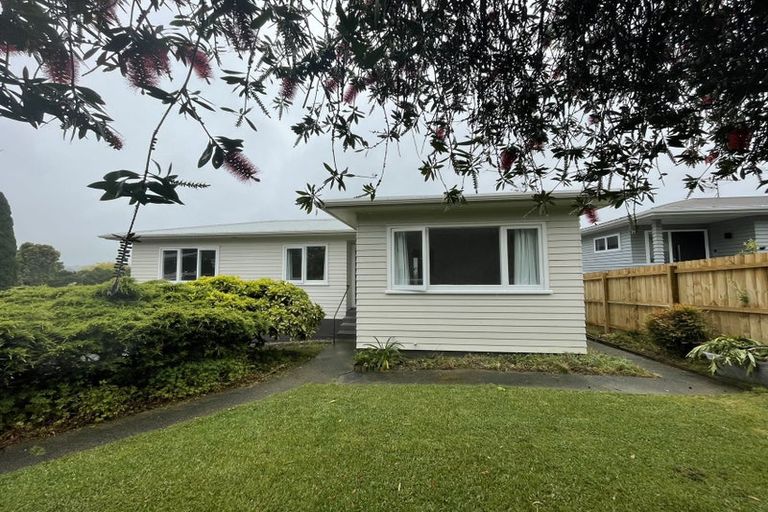 Photo of property in 10 Madison Place, Forrest Hill, Auckland, 0620