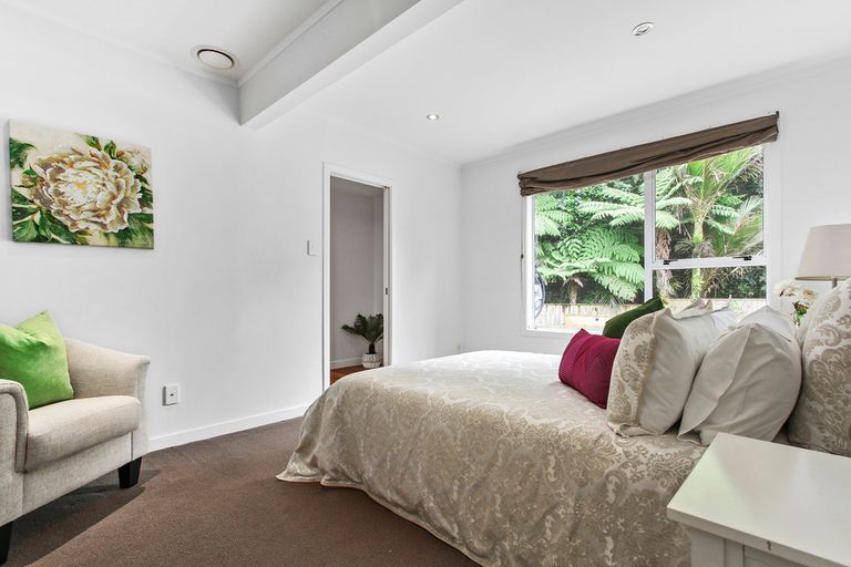 Photo of property in 67 Park Road, Titirangi, Auckland, 0604