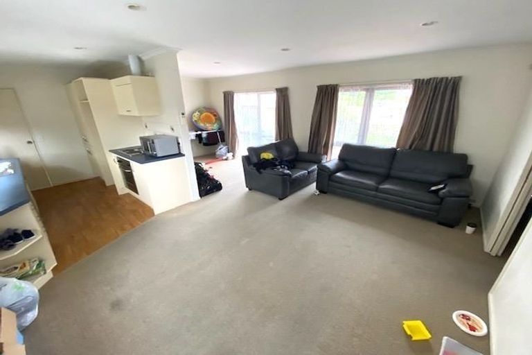 Photo of property in 48a Beauchamp Street, Tawa, Wellington, 5028