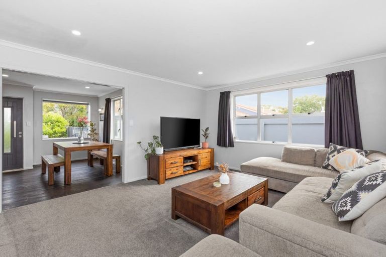 Photo of property in 37 O'dowd Road, Taradale, Napier, 4112