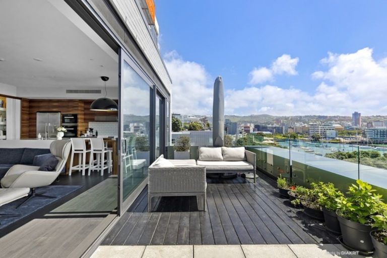Photo of property in 5/150 Oriental Parade, Oriental Bay, Wellington, 6011