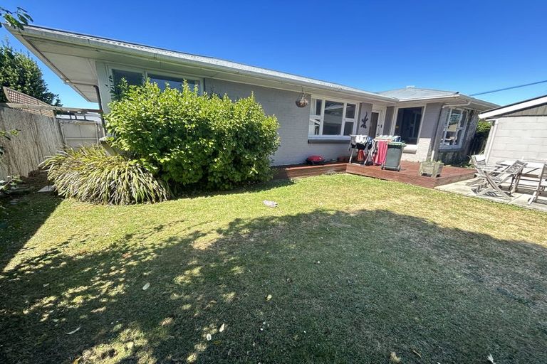 Photo of property in 1/12 Beatrice Place, Avonhead, Christchurch, 8042