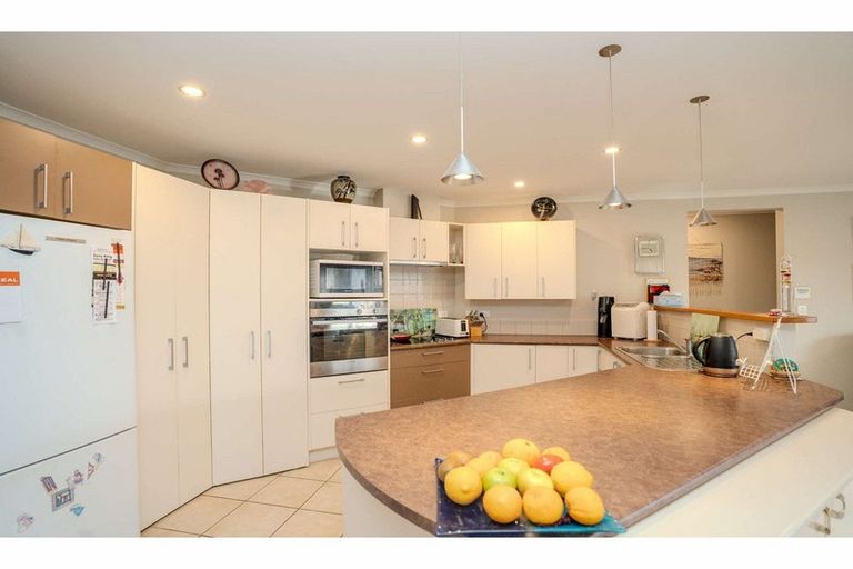 Photo of property in 14b Karaka Drive, Kerikeri, 0230