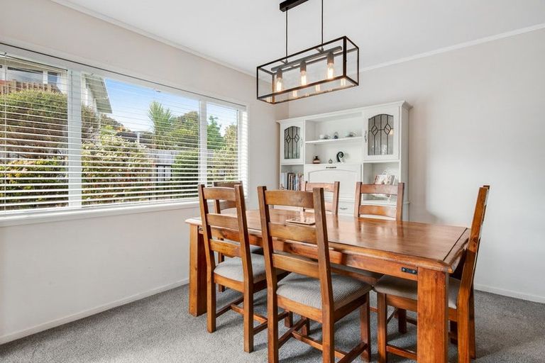 Photo of property in 13b Vipond Road, Stanmore Bay, Whangaparaoa, 0932