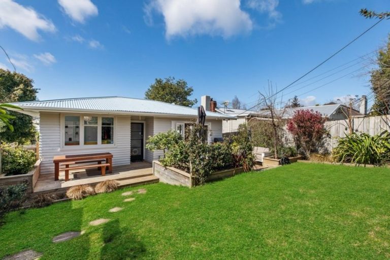 Photo of property in 1/56 Glendale Road, Glen Eden, Auckland, 0602