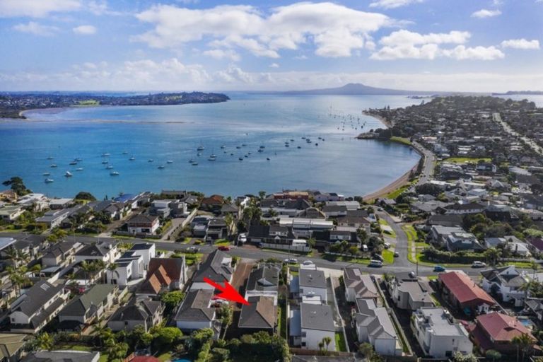 Photo of property in 2/20 Takutai Avenue, Bucklands Beach, Auckland, 2012
