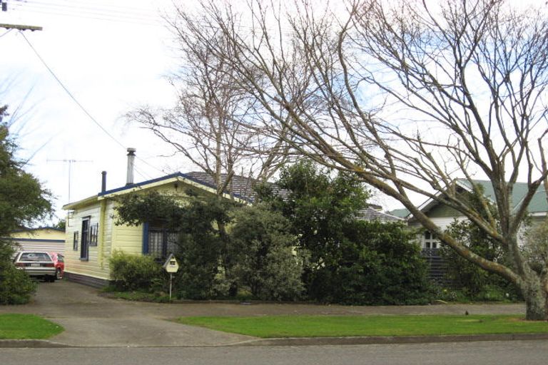 Photo of property in 157 Cambridge Street, Levin, 5510