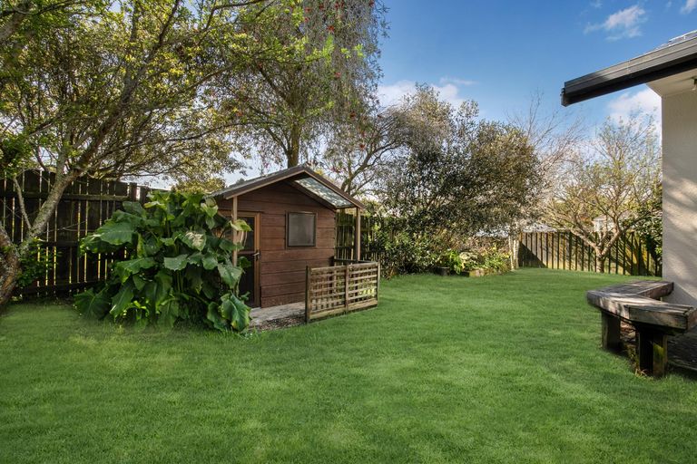 Photo of property in 61 Carnoustie Drive, Wattle Downs, Auckland, 2103