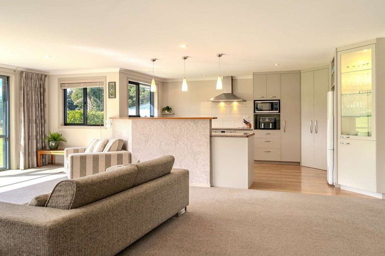Photo of property in 22 Edkins Road, Kerikeri, 0230