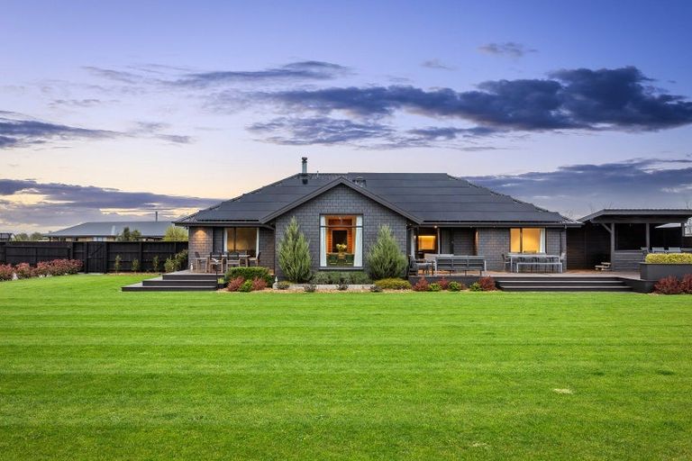 Photo of property in 37 Braeburn Crescent, Swannanoa, Kaiapoi, 7692