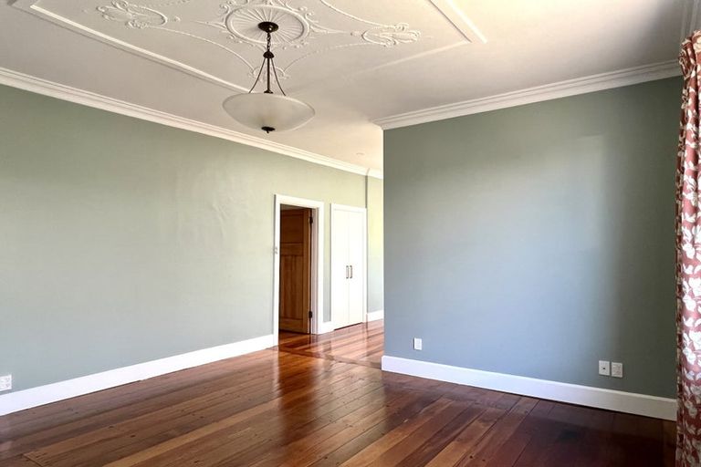 Photo of property in 460 Broadway, Miramar, Wellington, 6022