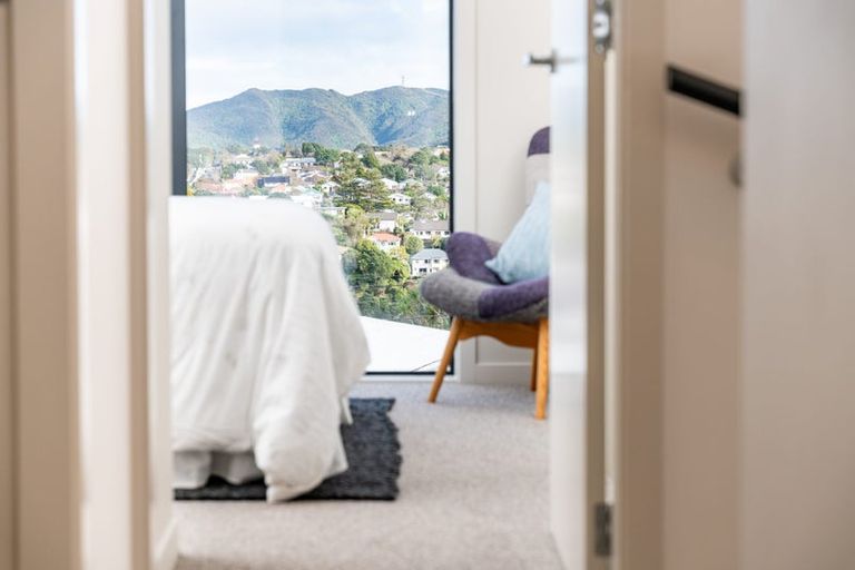 Photo of property in 32 Kaihuia Street, Northland, Wellington, 6012