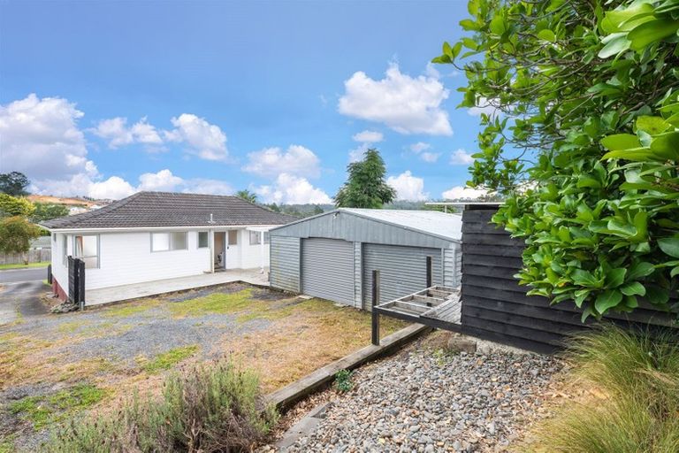 Photo of property in 16 Kellett Road, Ranui, Auckland, 0612