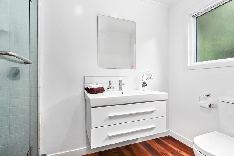 Photo of property in 67 Park Road, Titirangi, Auckland, 0604