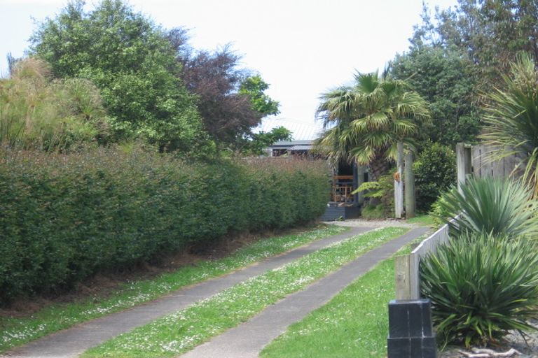 Photo of property in 42 Koutunui Road, Athenree, Katikati, 3177