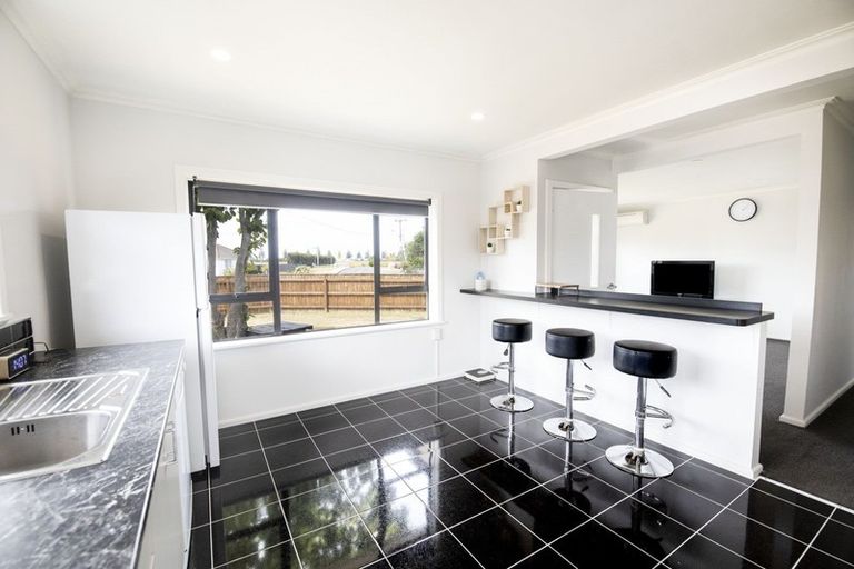 Photo of property in 2 Masefield Avenue, Maraenui, Napier, 4110