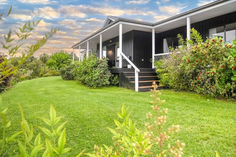 Photo of property in 68 Wiroa Road, Kerikeri, 0293
