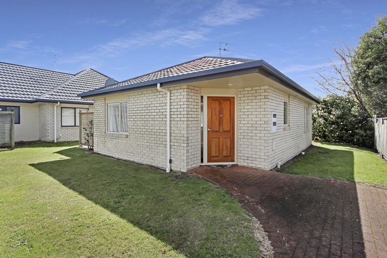 Photo of property in 3/66 Kawaha Point Road, Kawaha Point, Rotorua, 3010