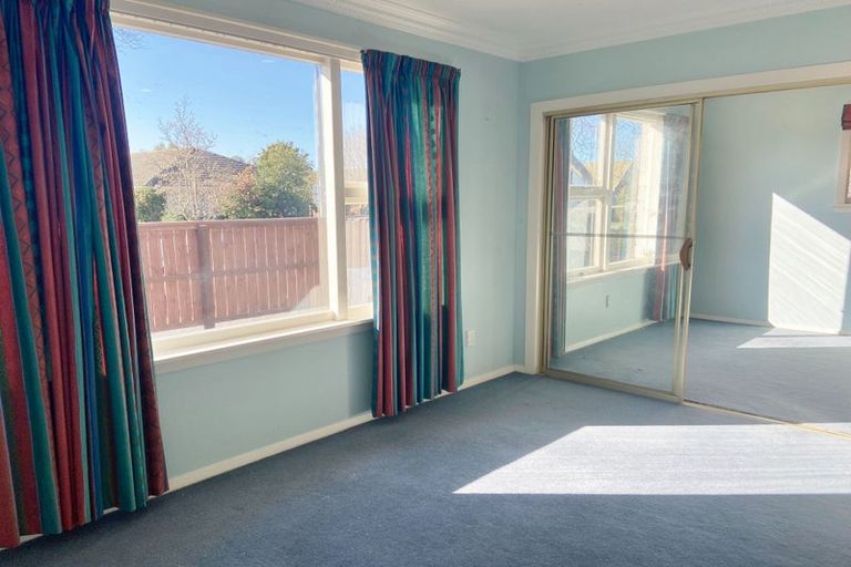 Photo of property in 1/15 Ashfield Place, Ilam, Christchurch, 8041