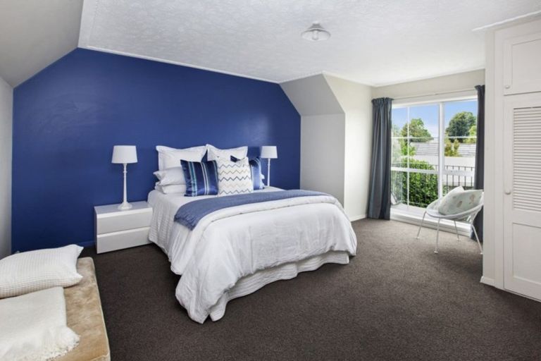 Photo of property in 24 Hillcrest Place, Avonhead, Christchurch, 8042