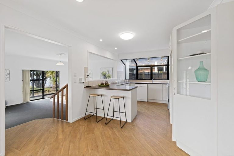 Photo of property in 1/16 Dalmahoy Place, Wattle Downs, Auckland, 2103