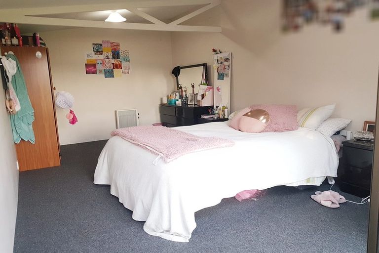 Photo of property in 13 Broadbent Street, Riccarton, Christchurch, 8041