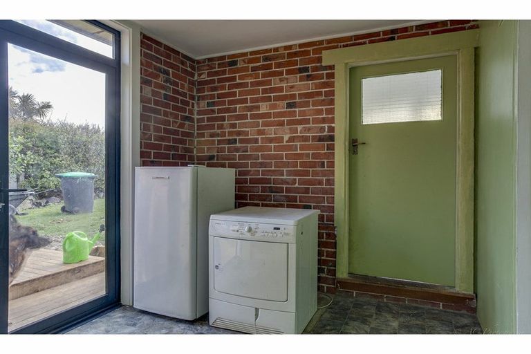 Photo of property in 16 Cambridge Street, Kensington, Timaru, 7910