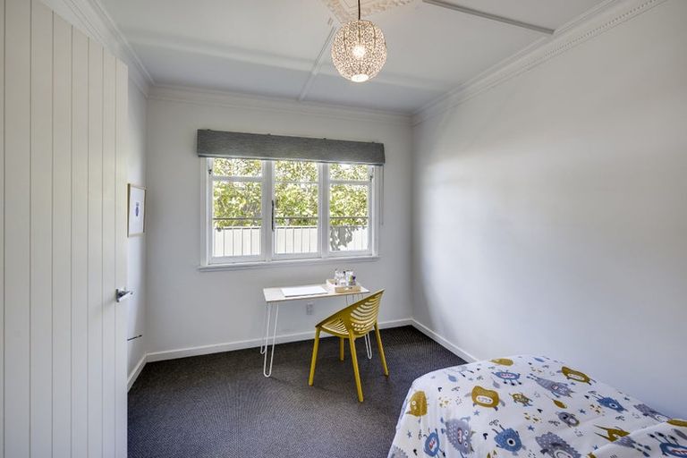 Photo of property in 3 Saint Andrews Road, Havelock North, 4130