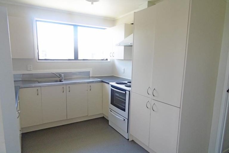 Photo of property in 1/14 Penion Drive, Flat Bush, Auckland, 2023