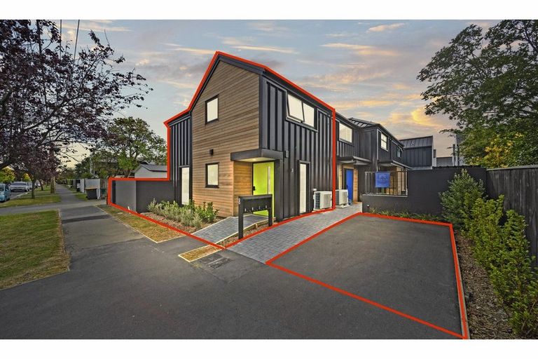 Photo of property in 8a Champion Street, Edgeware, Christchurch, 8013