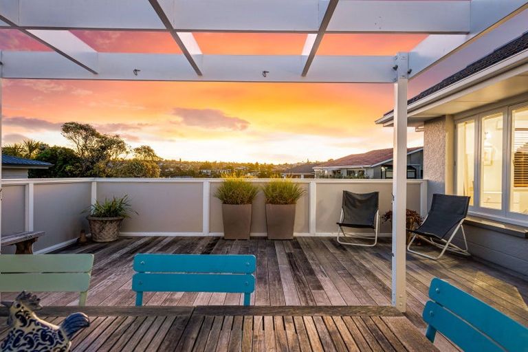 Photo of property in 11 Brighton Terrace, Mairangi Bay, Auckland, 0630
