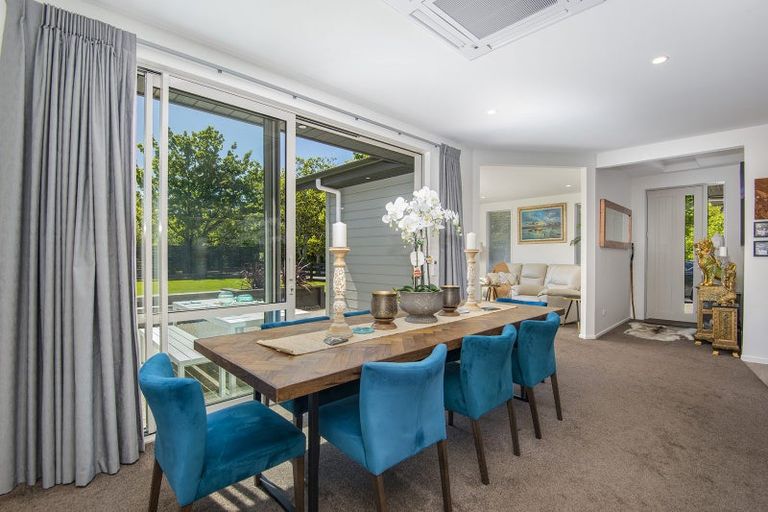 Photo of property in 8 Redwoods Lane, Helensburgh, Dunedin, 9010