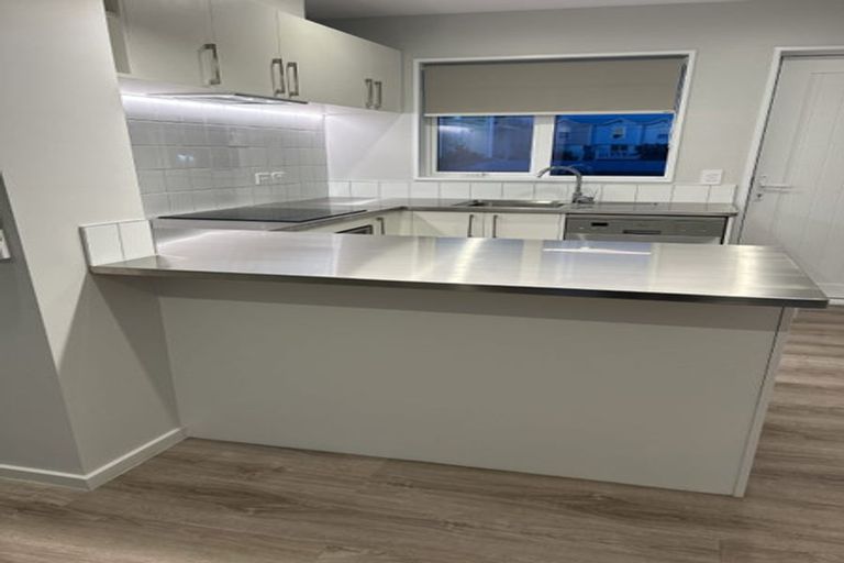 Photo of property in 2/39 Beresford Street, New Brighton, Christchurch, 8061