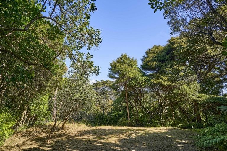 Photo of property in 76 Cluny Road, Plimmerton, Porirua, 5026