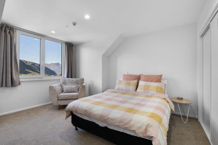 Photo of property in 17/20 George Bullen Lane, Arthurs Point, Queenstown, 9371