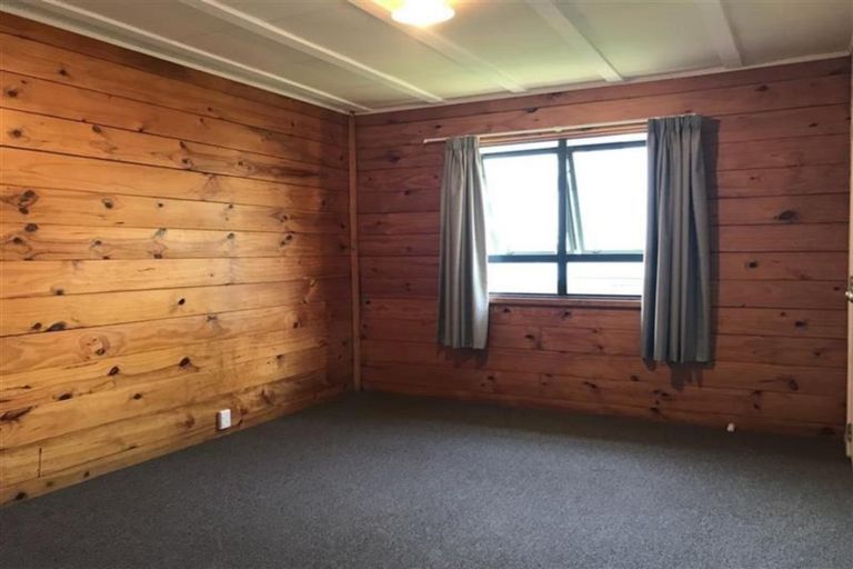 Photo of property in 69 Glenview Road, Glen Eden, Auckland, 0602