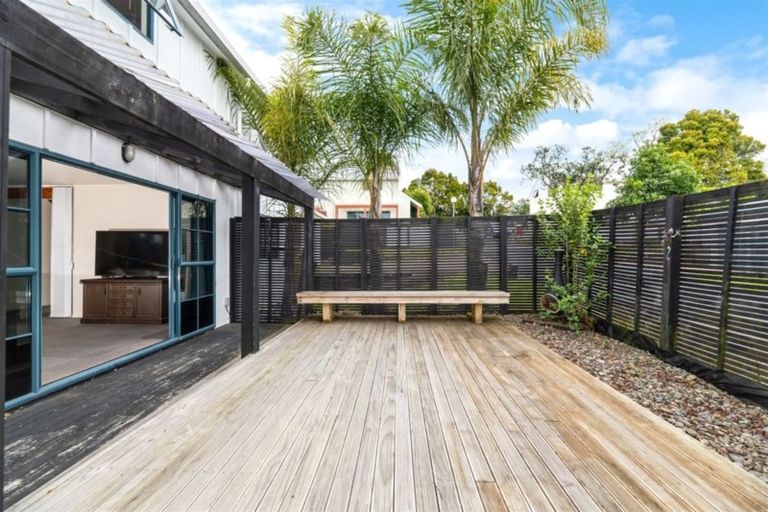 Photo of property in 12/485 Don Buck Road, Massey, Auckland, 0614