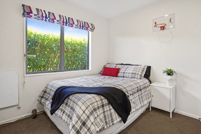 Photo of property in 11 Whitau Place, Marshland, Christchurch, 8083